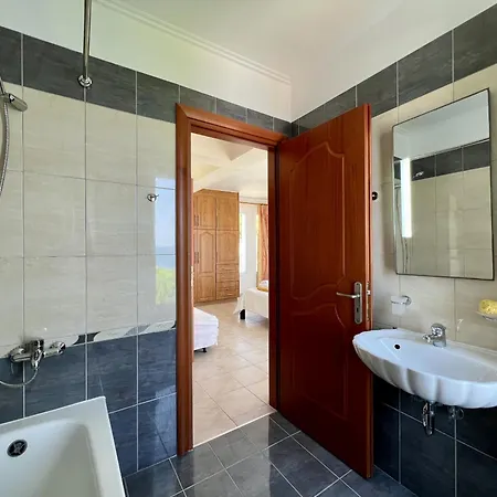 Sakos Skala Kefalonia Skala (Kefalonia)