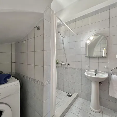 Sakos Villa *